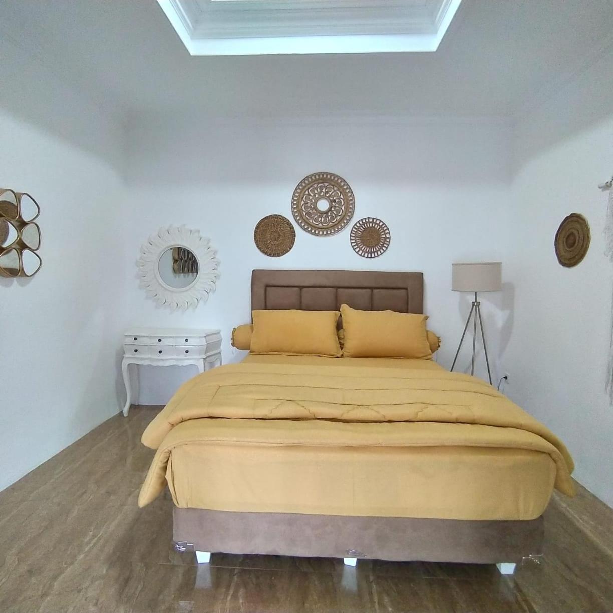 Villa Kota Bunga Malini 7 Cinengangirang Εξωτερικό φωτογραφία