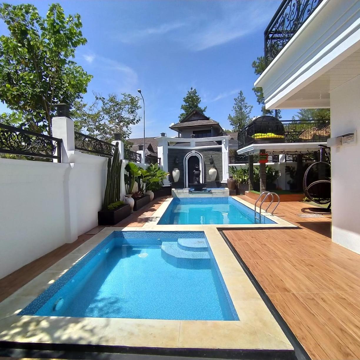 Villa Kota Bunga Malini 7 Cinengangirang Εξωτερικό φωτογραφία