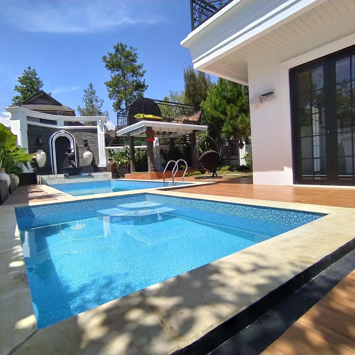 Villa Kota Bunga Malini 7 Cinengangirang Εξωτερικό φωτογραφία
